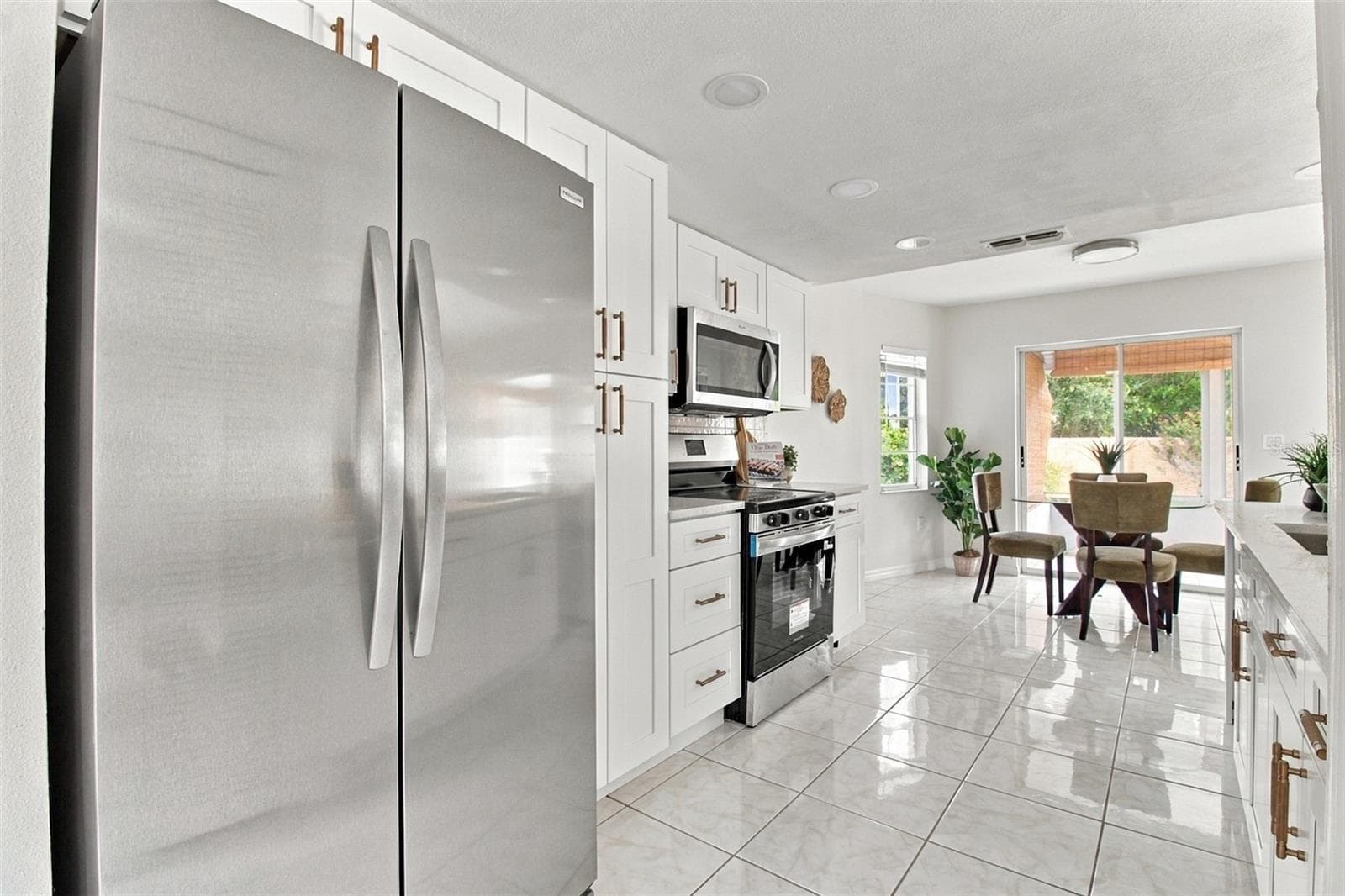 Single Family Residence at 9719 LOMALINDA CT, NEW PORT RICHEY, photo 9 of 33