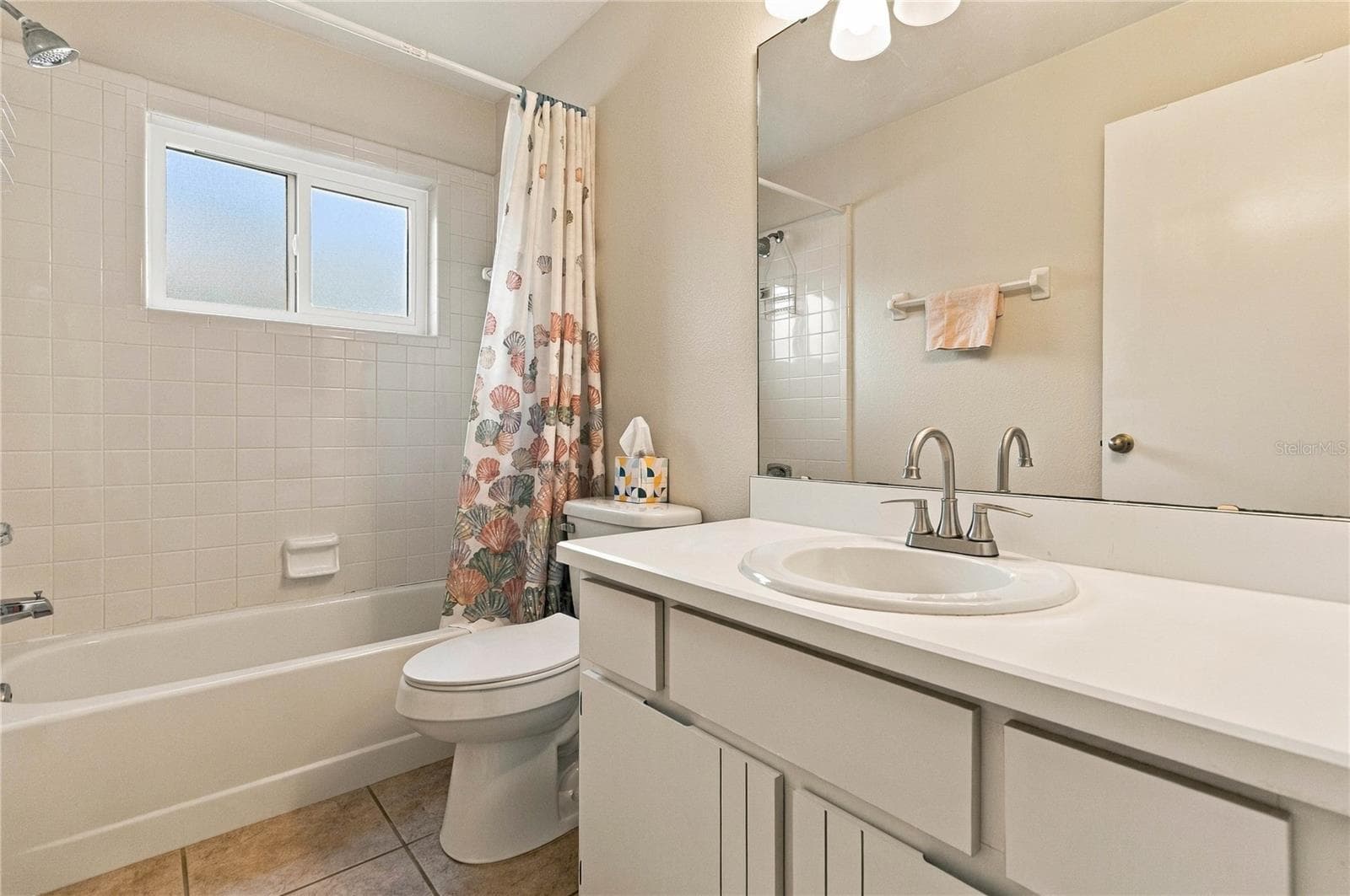 Single Family Residence at 1619 RED CLOVER CT, ORLANDO, photo 18 of 27