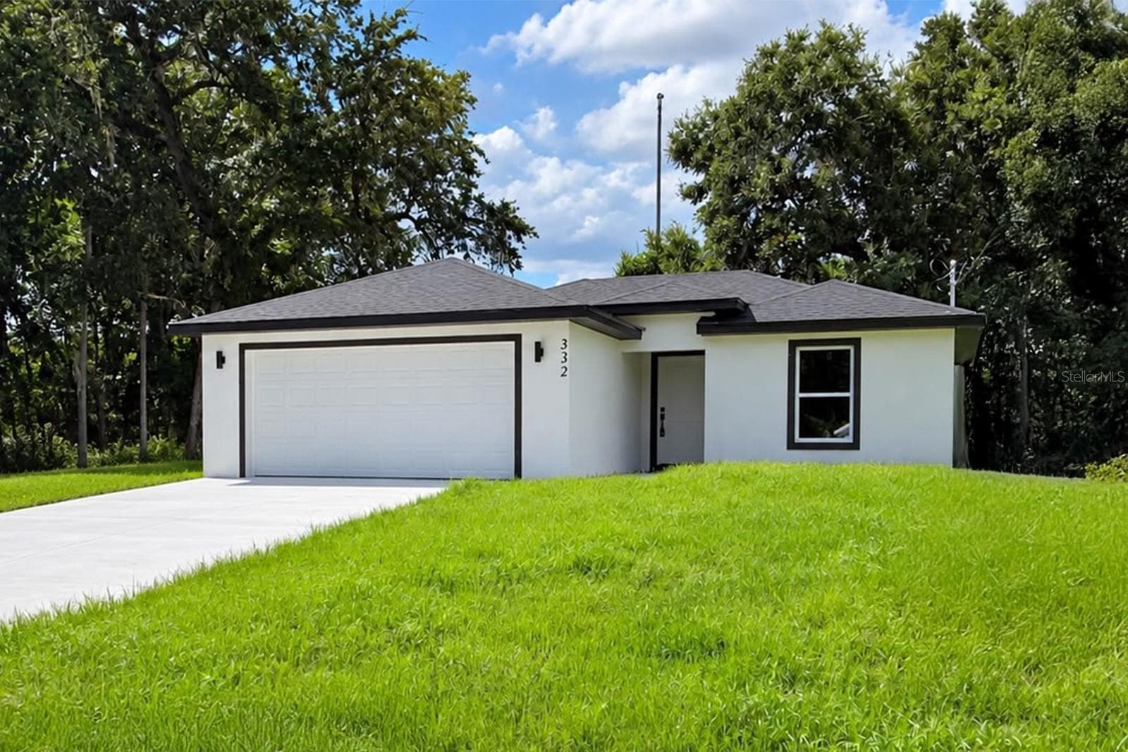 332 LAKE CRESCENT DR