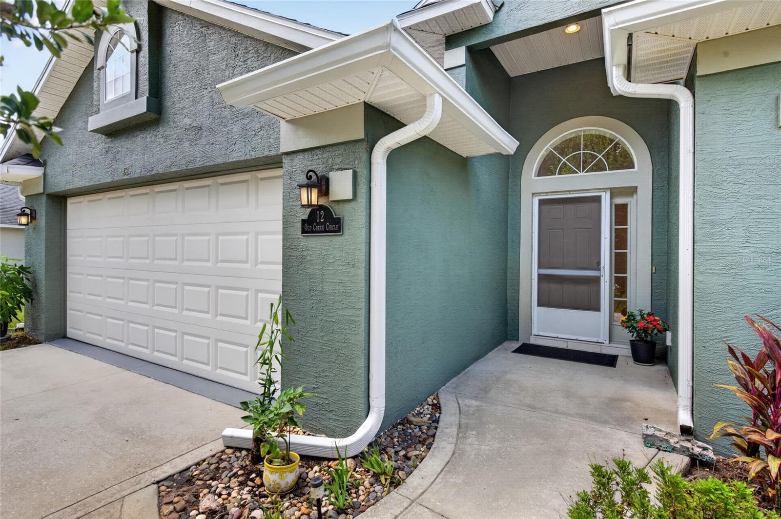 Front entry - 12 OLD CREEK CIR, ORMOND BEACH