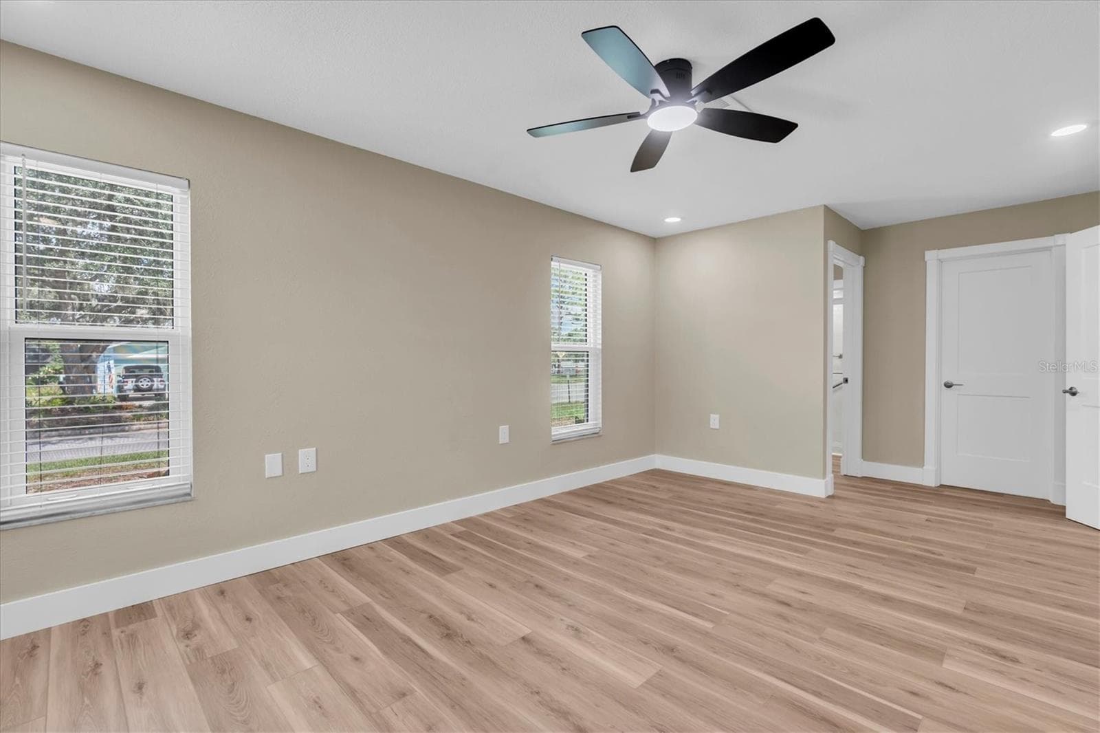Single Family Residence at 10531 MEADOW HILL DR, PORT RICHEY, photo 26 of 50