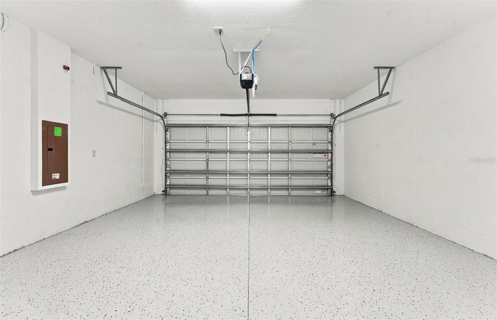 2 Car Garage w/Epoxy Flooring - 12510 ADOBE ST, PARRISH
