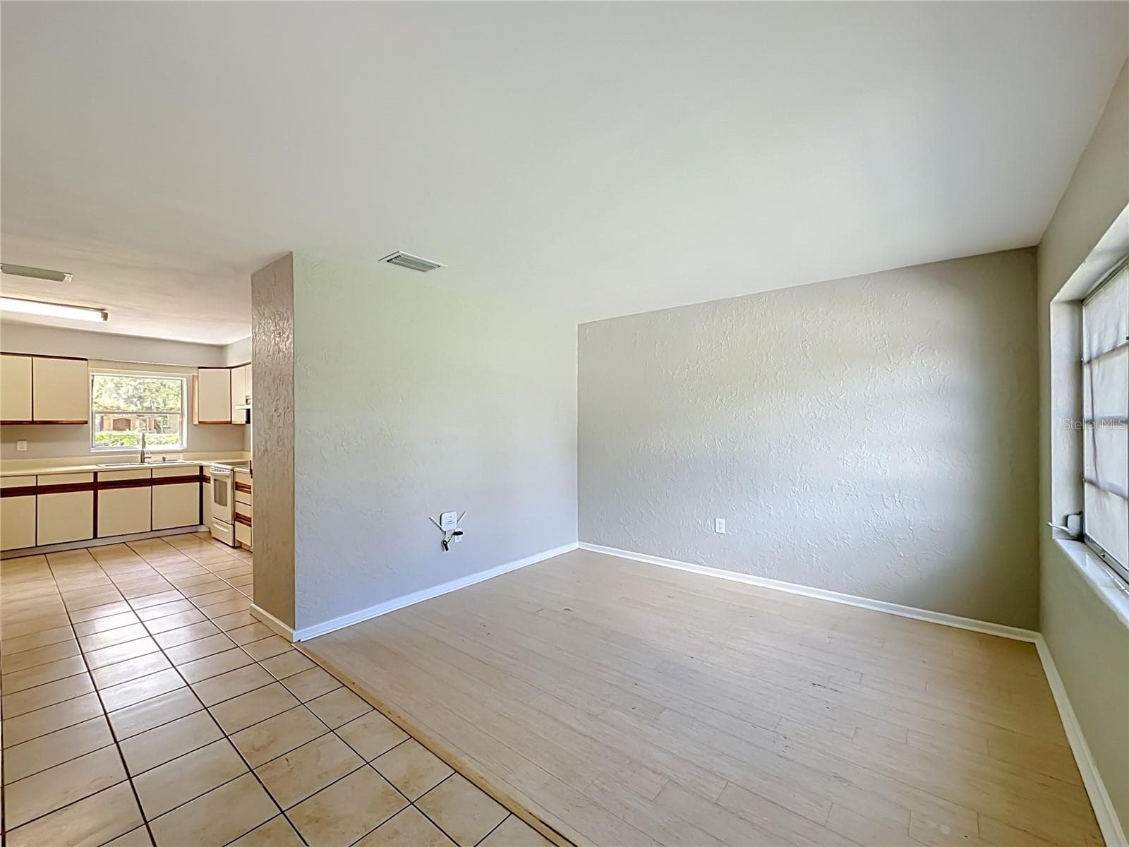 Single Family Residence at 2503 CETRA CT, LAKELAND, photo 10 of 46