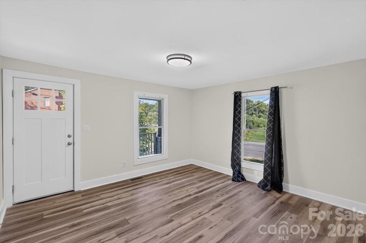 Living Room - 216 N Vance Street, Gastonia