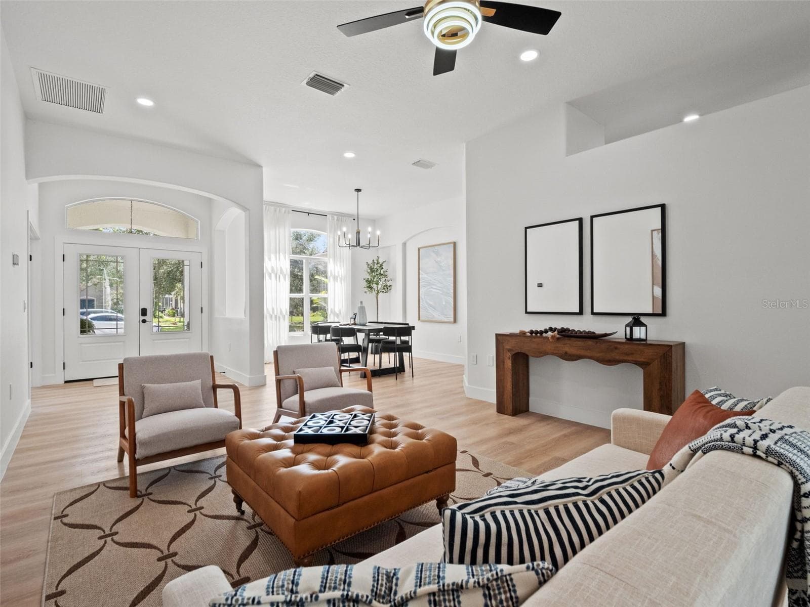 Single Family Residence at 6111 HERONCREST CT, LITHIA, photo 14 of 57
