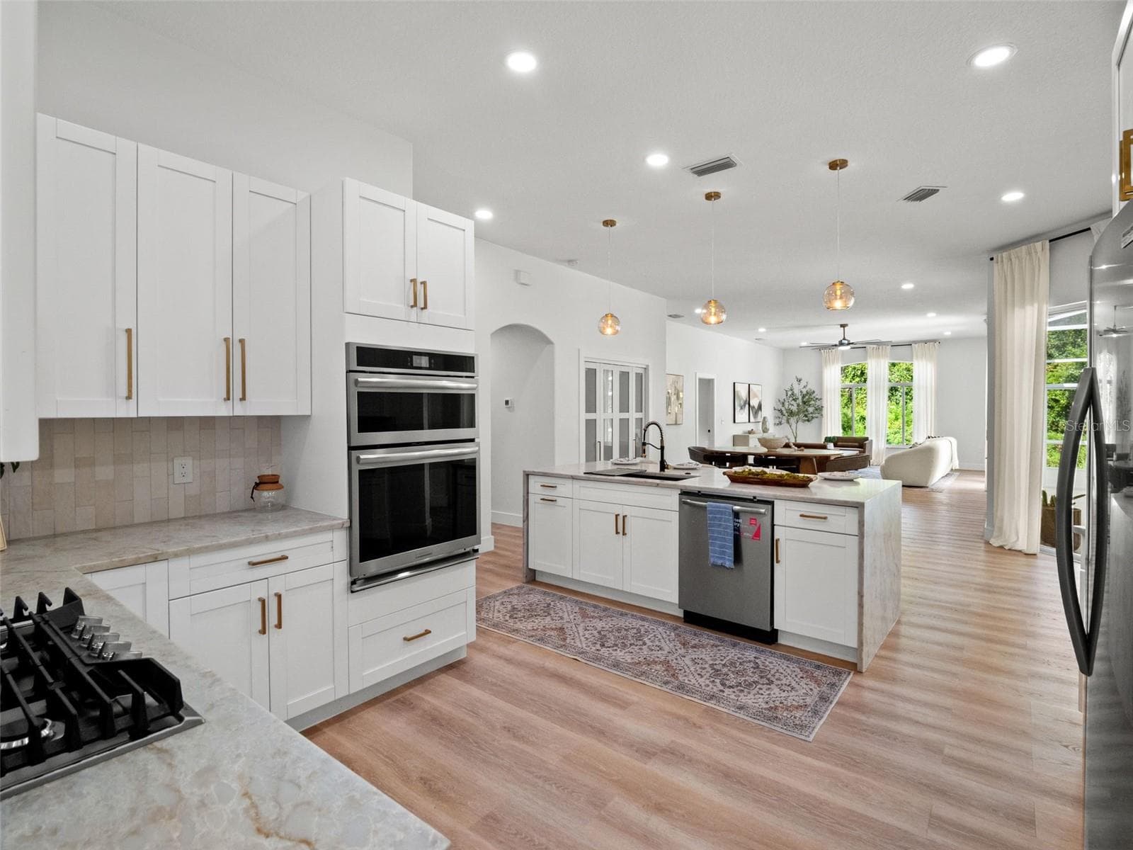 Single Family Residence at 6111 HERONCREST CT, LITHIA, photo 17 of 57