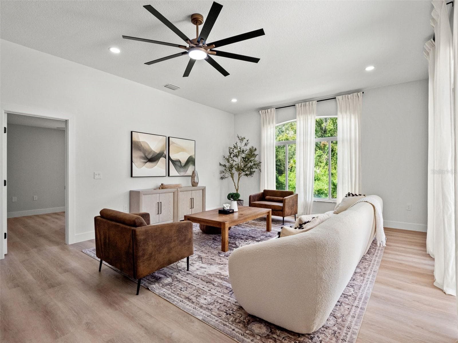 Single Family Residence at 6111 HERONCREST CT, LITHIA, photo 27 of 57