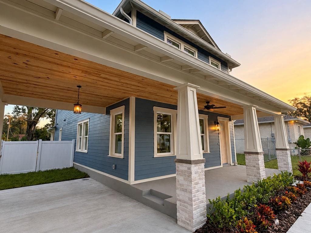 Single Family Residence at 1910 E GENESEE ST, TAMPA, photo 2 of 11