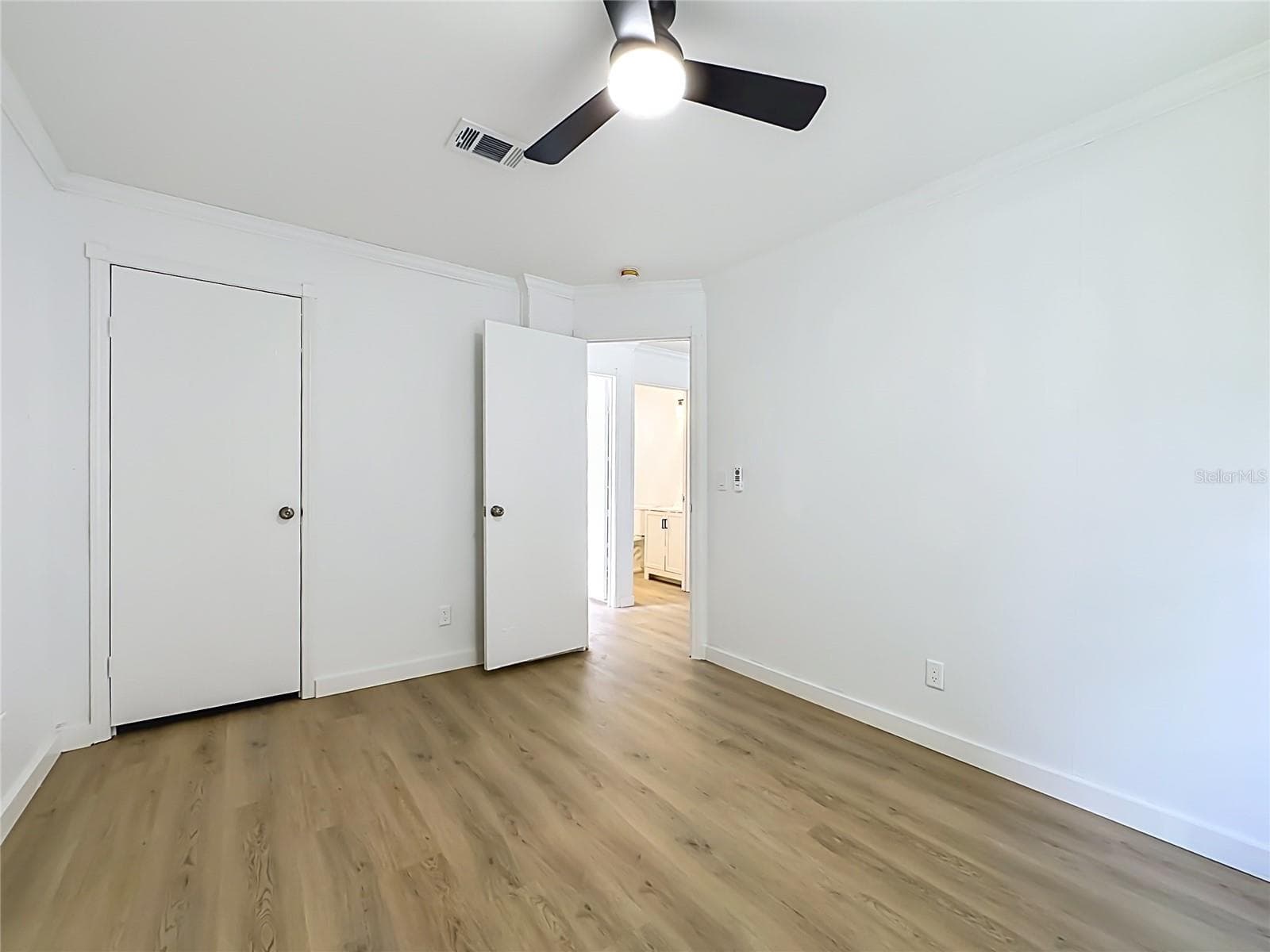 Manufactured Home at 108 PINE LAKE DR, SATSUMA, photo 11 of 31