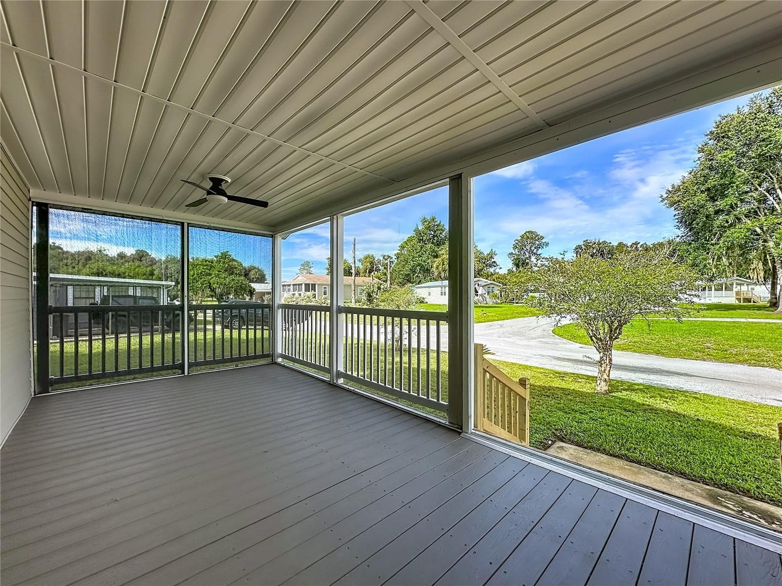 Manufactured Home at 108 PINE LAKE DR, SATSUMA, photo 31 of 31