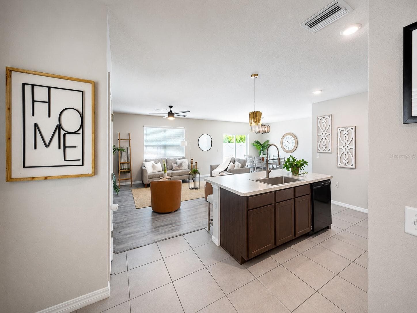 Single Family Residence at 10153 GEESE TRAIL CIR, SUN CITY CENTER, photo 6 of 27