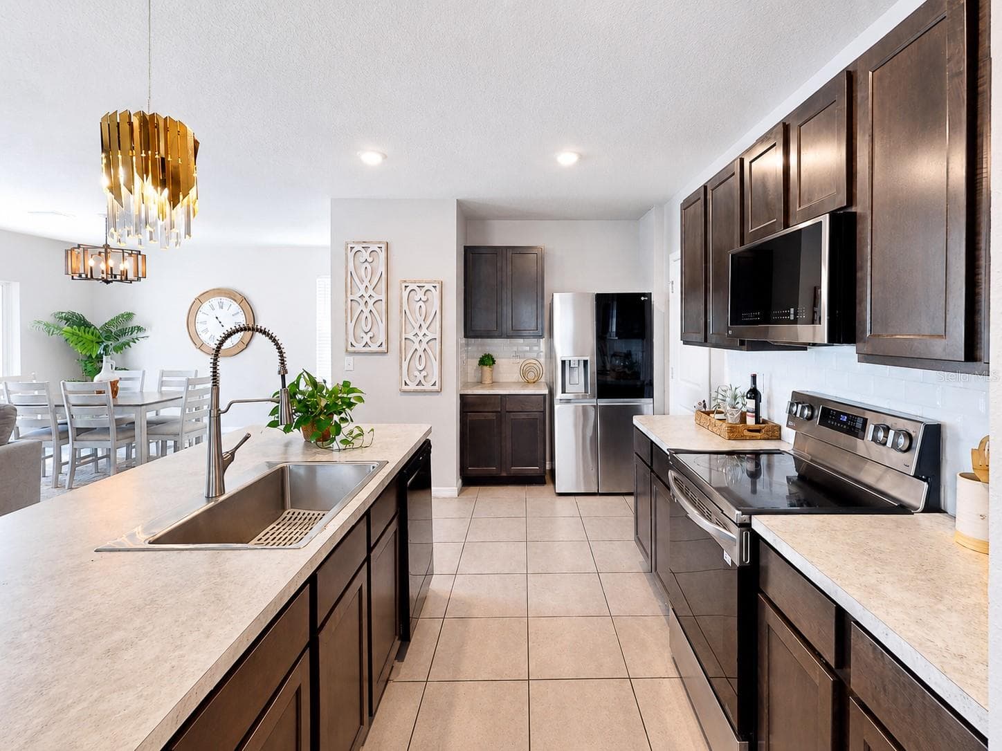 Single Family Residence at 10153 GEESE TRAIL CIR, SUN CITY CENTER, photo 9 of 27