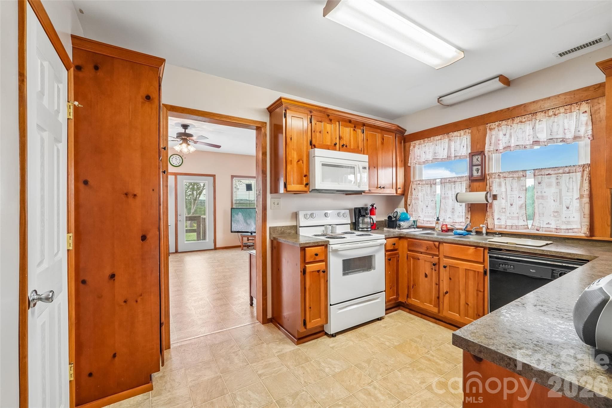 Single Family Residence at 4806 Harmony Highway, Hamptonville, photo 12 of 36