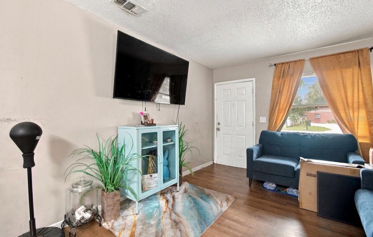 Duplex at 1504 E POINSETTIA AVE, TAMPA, photo 18 of 37