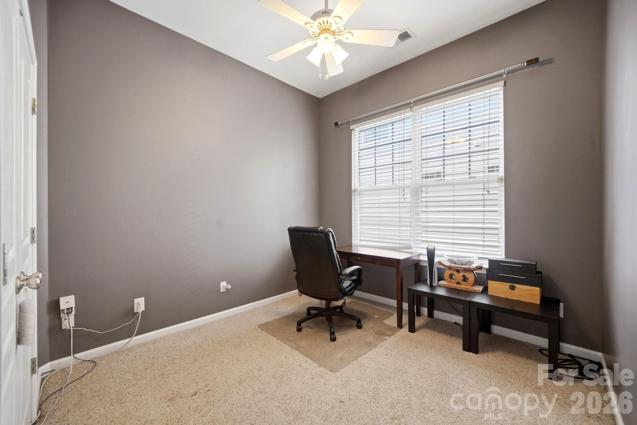 Single Family Residence at 3009 Grande Heights Drive, Charlotte, photo 13 of 32