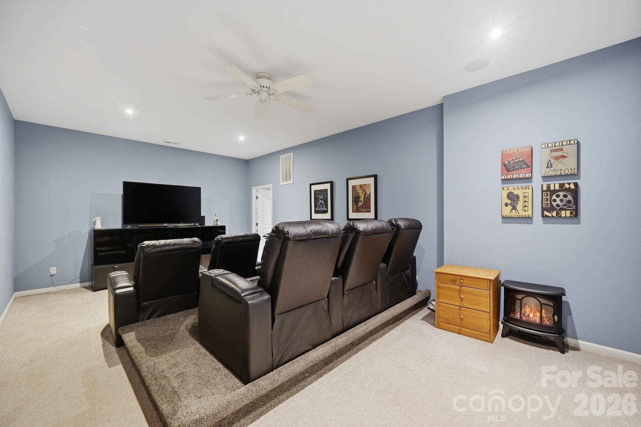 Single Family Residence at 3009 Grande Heights Drive, Charlotte, photo 18 of 32