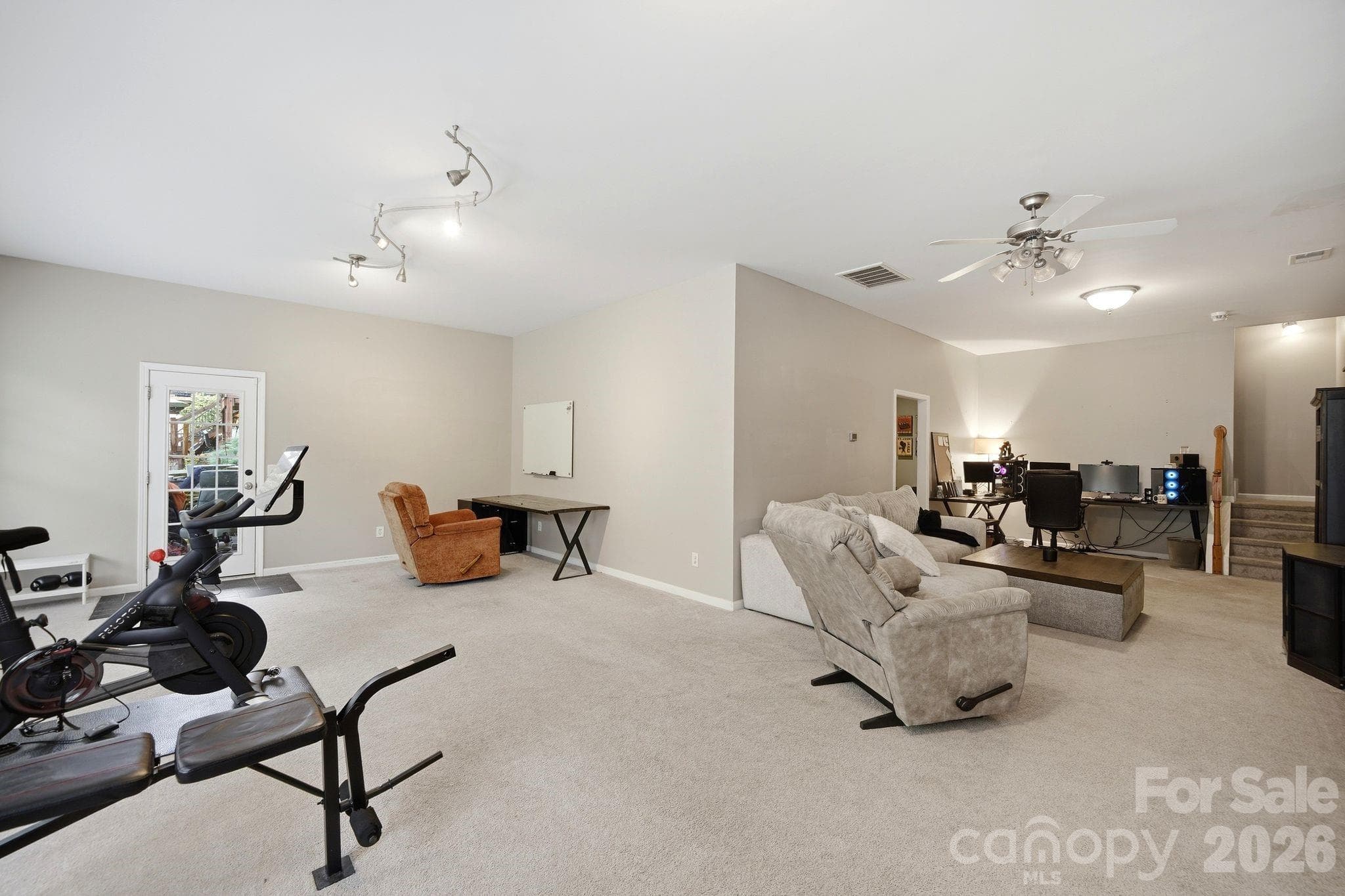 Single Family Residence at 3009 Grande Heights Drive, Charlotte, photo 20 of 32