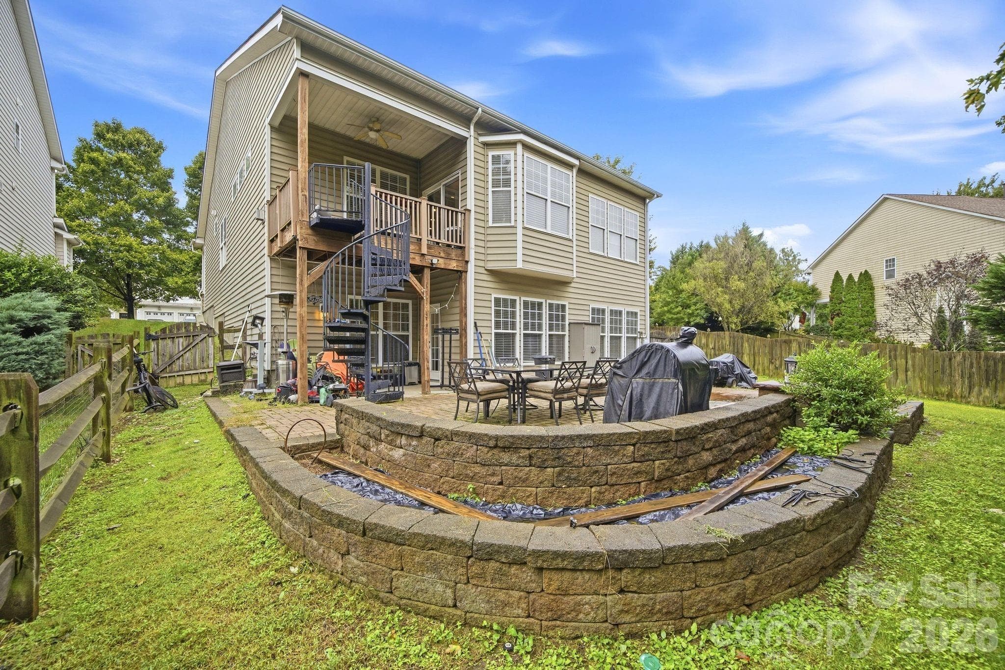 Single Family Residence at 3009 Grande Heights Drive, Charlotte, photo 28 of 32