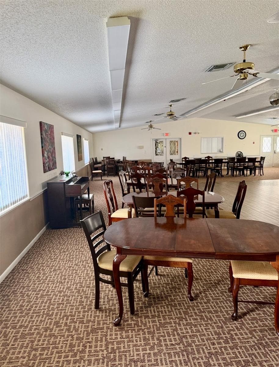 community room - 10440 S CLINT LOOP, FLORAL CITY