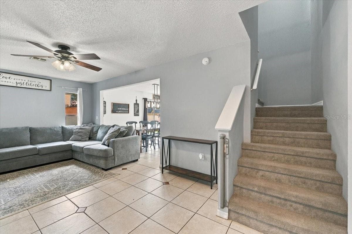 Living Room - 3824 CREEK WAY CT, PLANT CITY