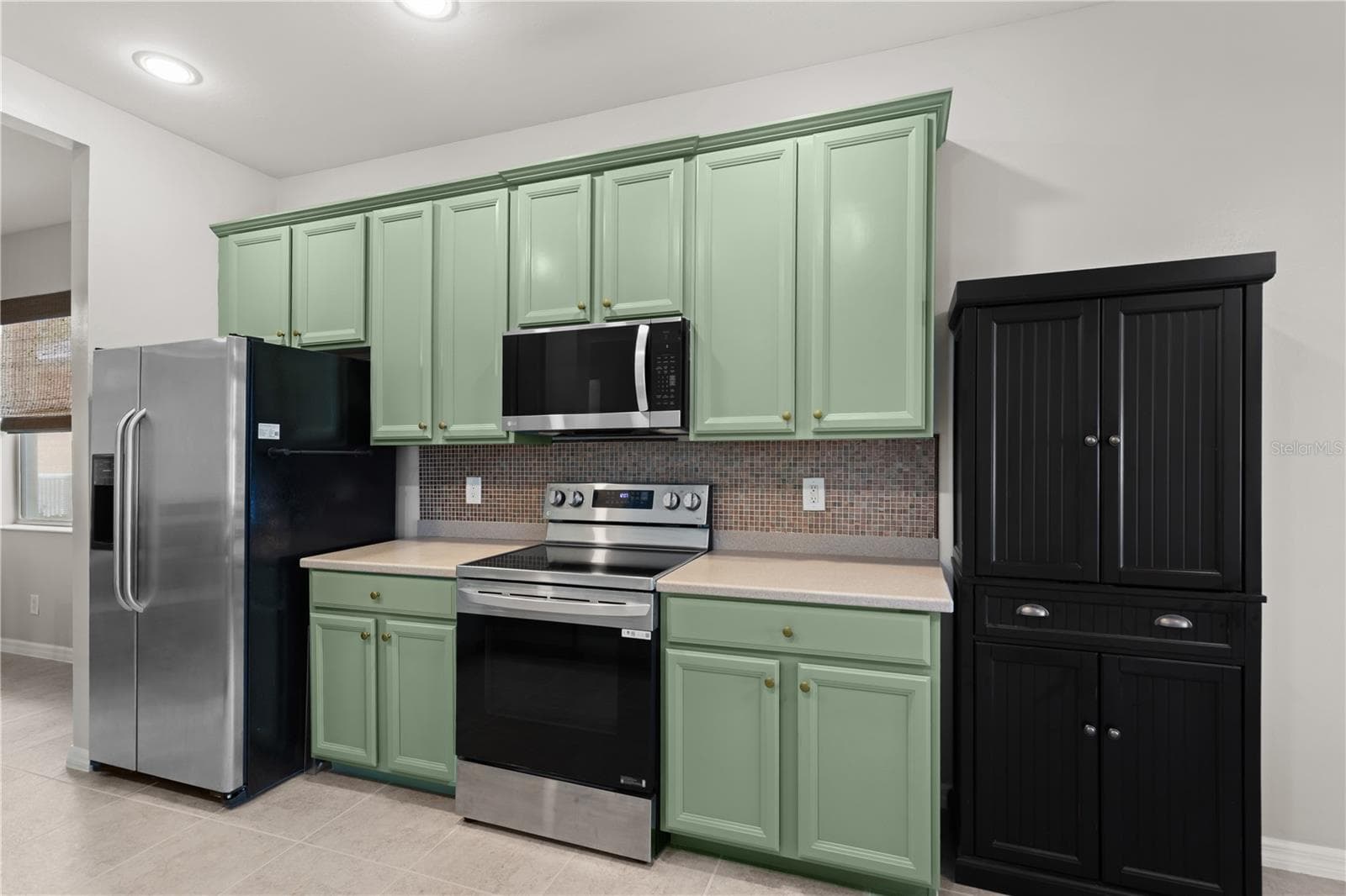 Single Family Residence at 2617 BRIGHTSIDE CT, CAPE CORAL, photo 6 of 58