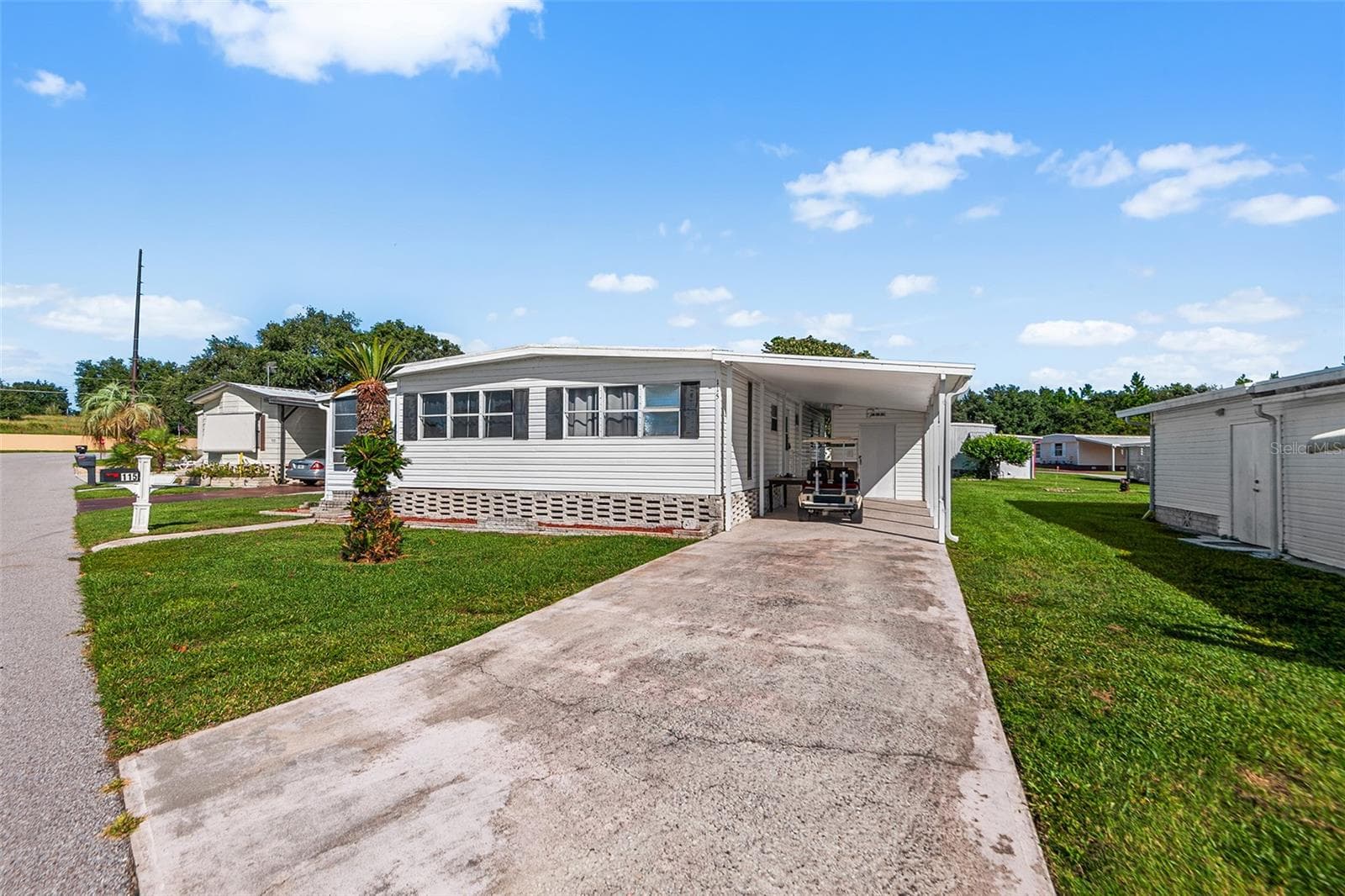 115 CHERRYWOOD DR