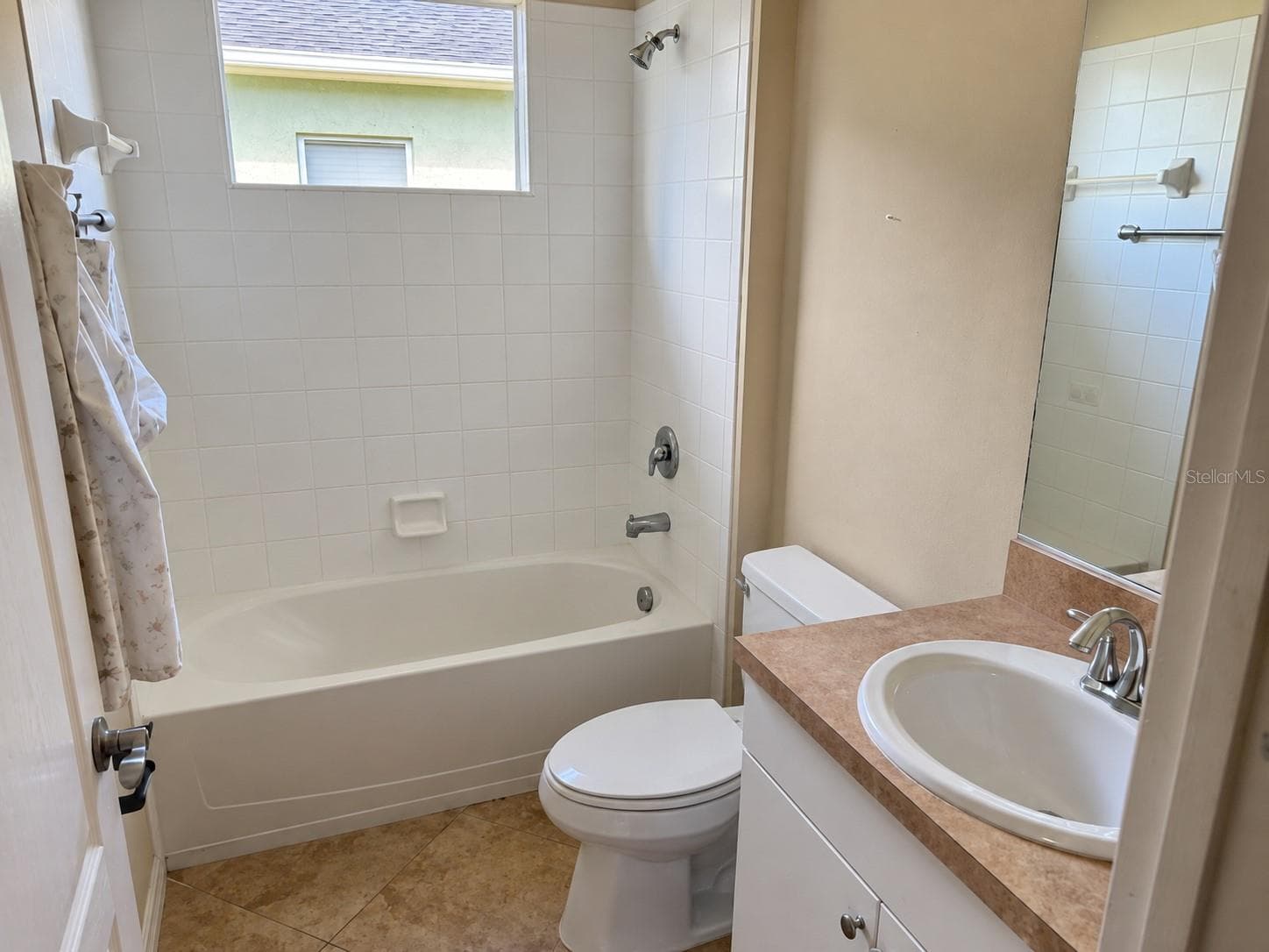 Single Family Residence at 11835 CRAWFORD PARRISH LN, PARRISH, photo 15 of 25