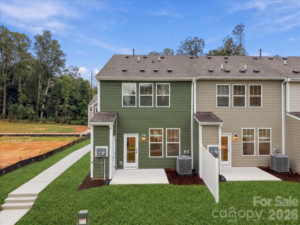 Townhouse at 31 Oleetah Falls Way, Hendersonville, photo 20 of 25