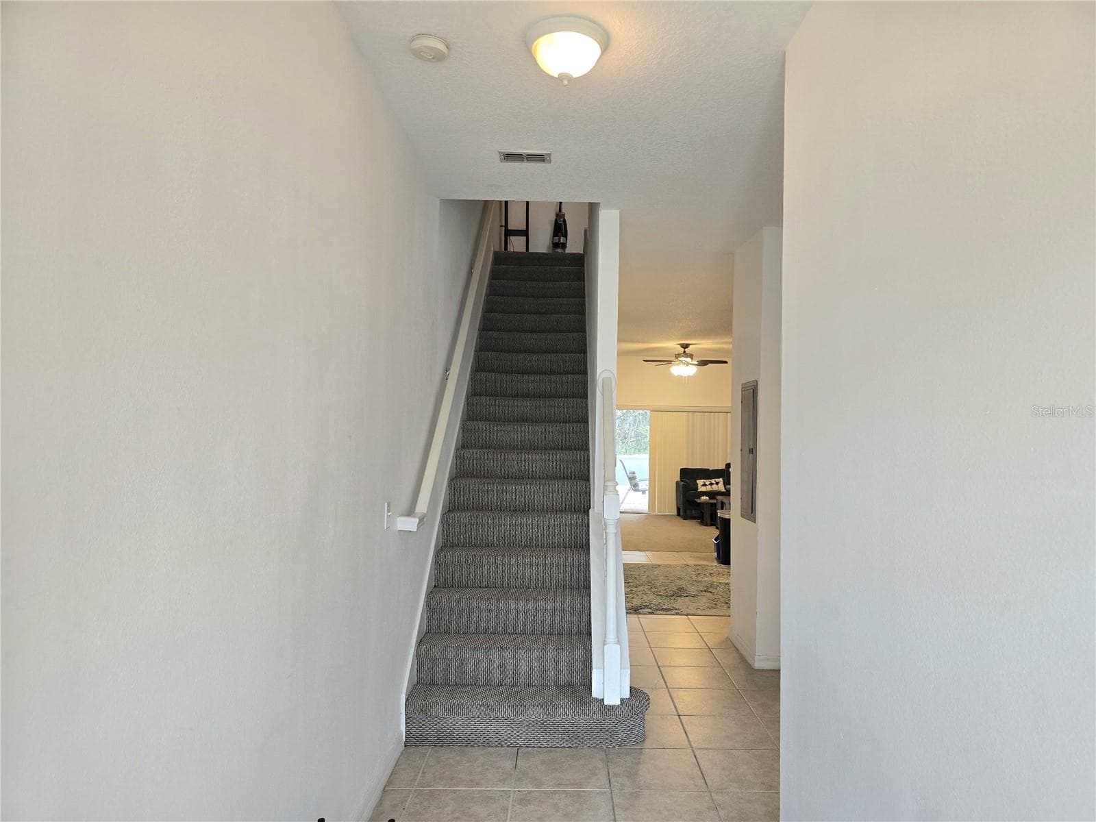 Townhouse at 17507 BLESSING DR, CLERMONT, photo 4 of 34