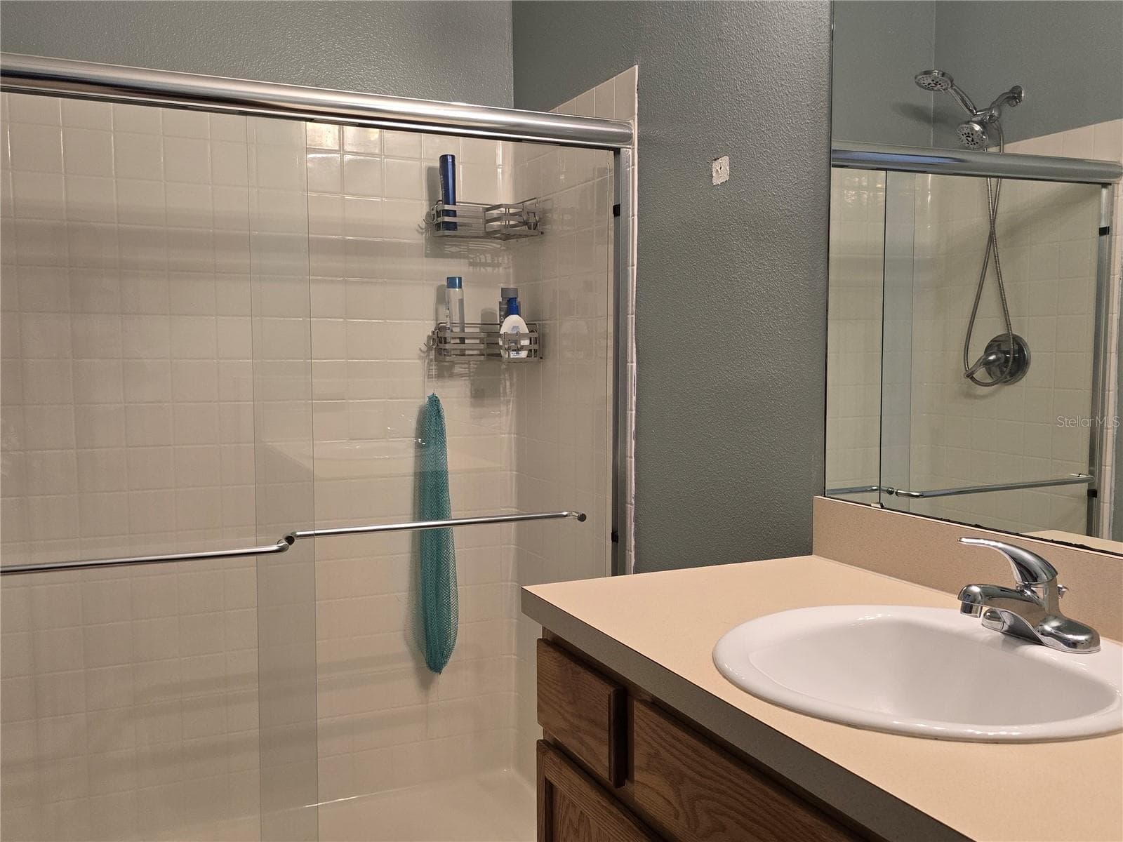 Primary Bathroom (2nd Floor) - 17507 BLESSING DR, CLERMONT