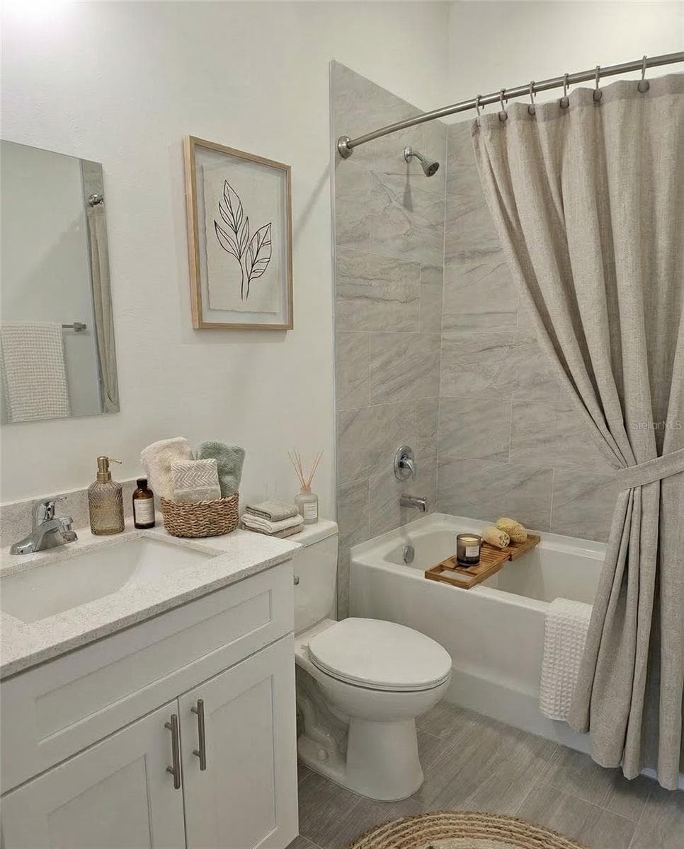Guest bathroom - 416 COLUMBUS BLVD, LEHIGH ACRES
