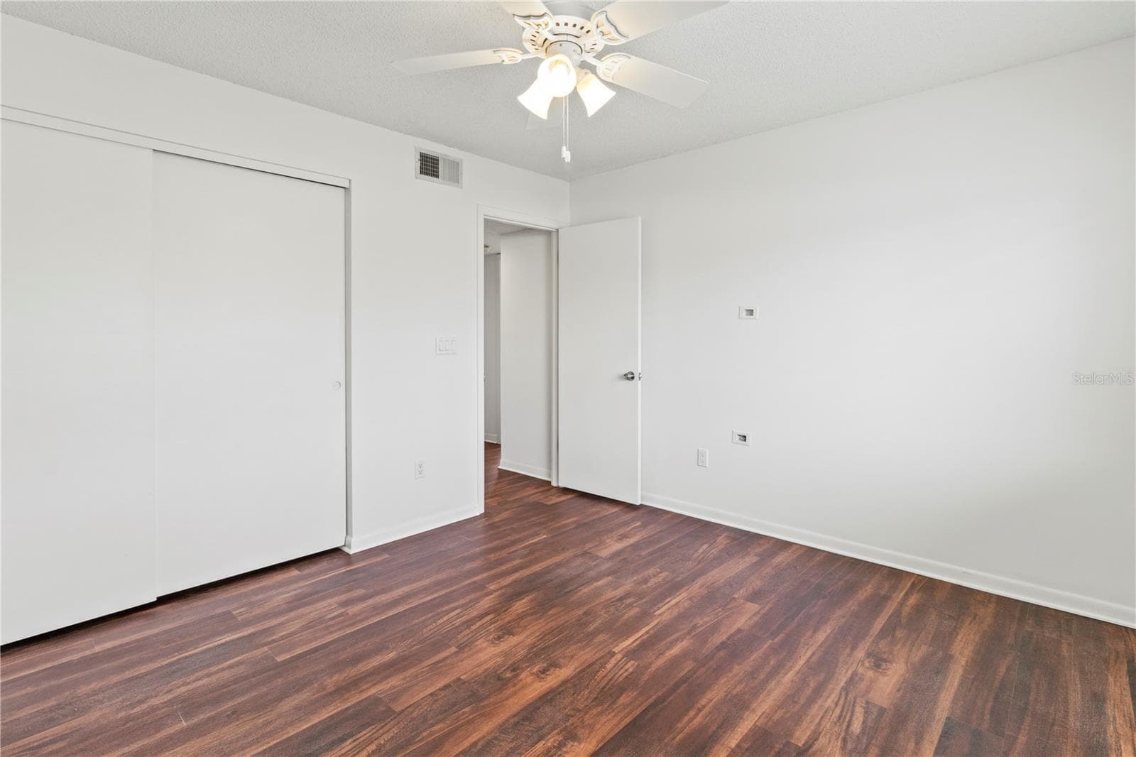 second bedroom - 2375 LAKESIDE MEWS #D2, SARASOTA