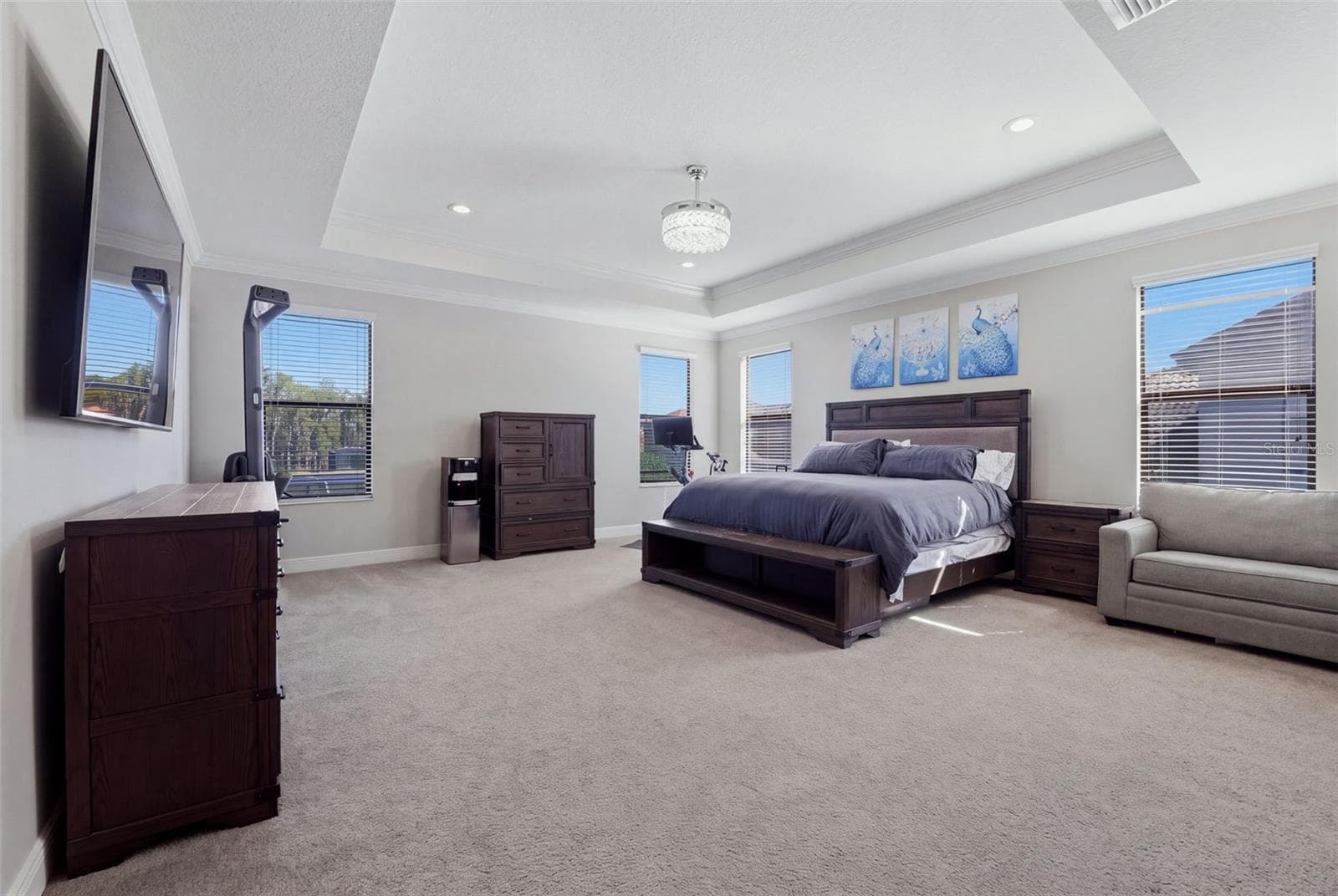 Single Family Residence at 5157 LAKECASTLE DR, TAMPA, photo 5 of 50