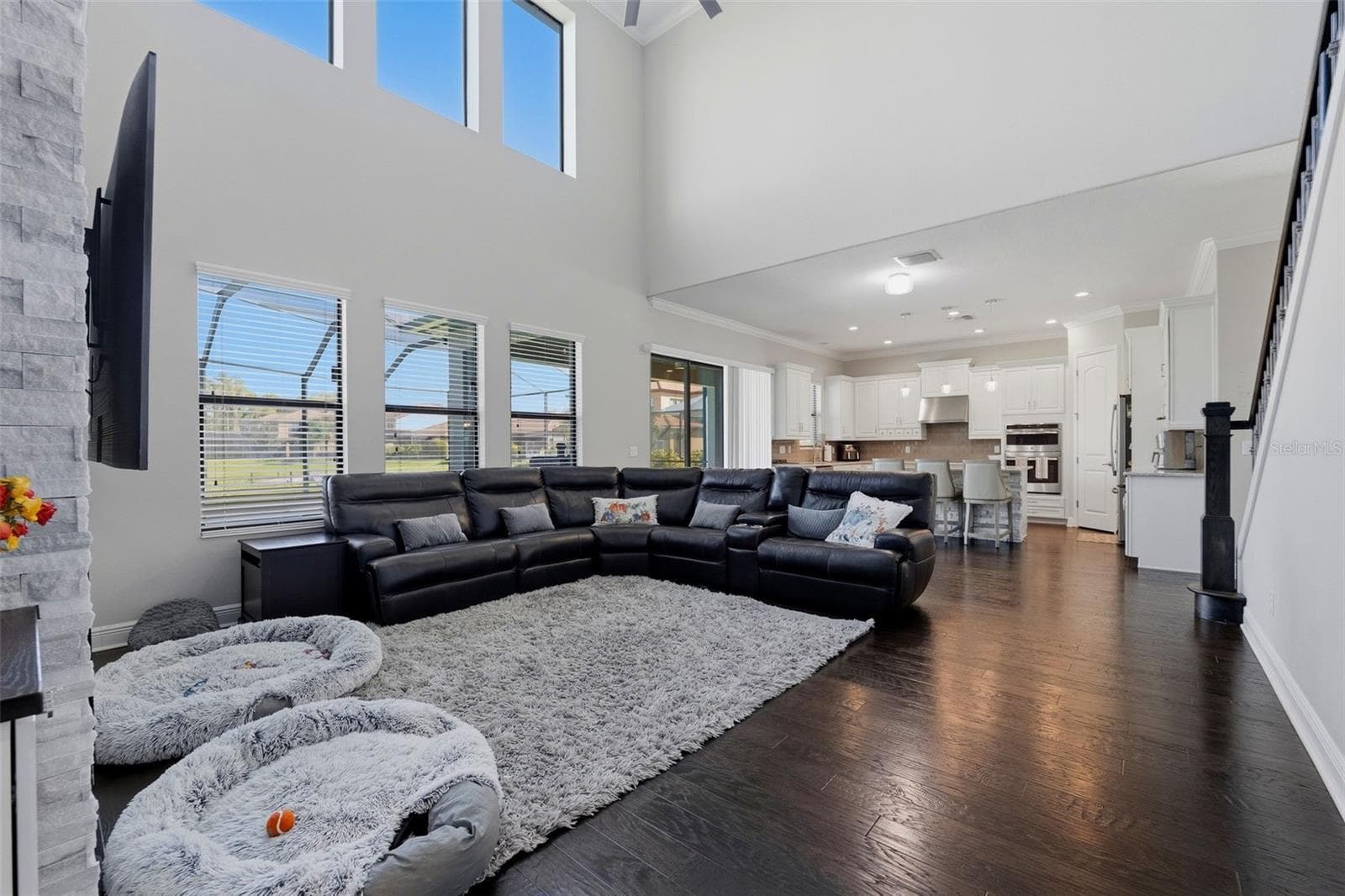 Single Family Residence at 5157 LAKECASTLE DR, TAMPA, photo 19 of 50