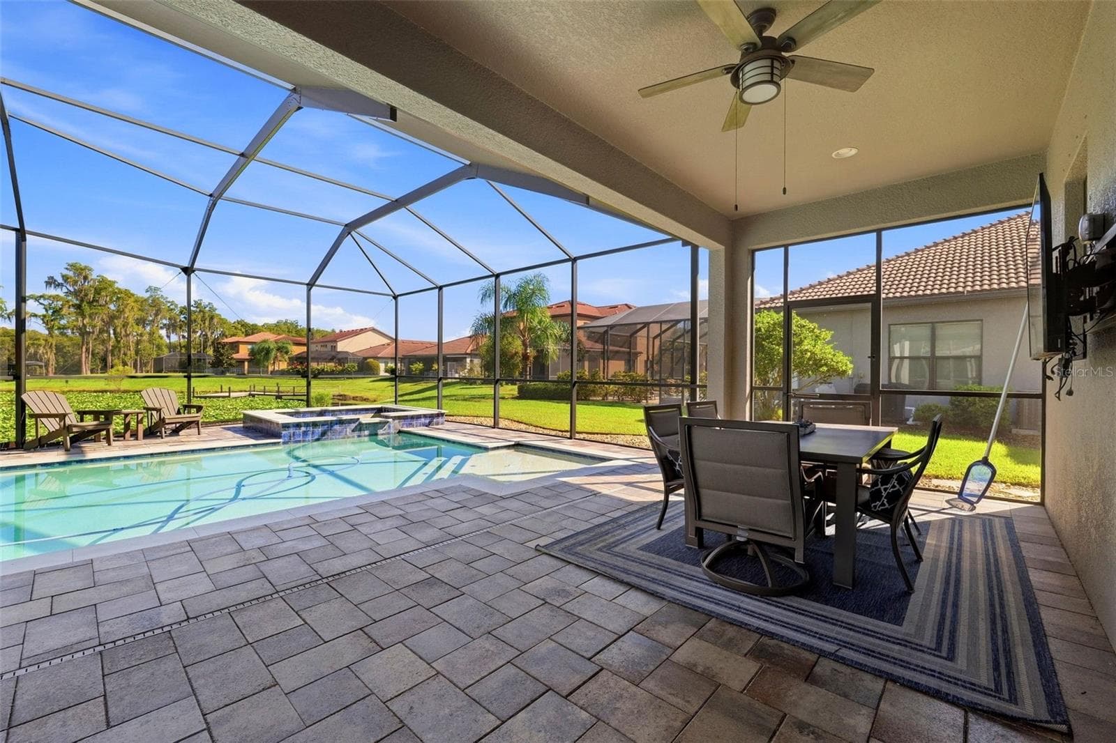 Single Family Residence at 5157 LAKECASTLE DR, TAMPA, photo 28 of 50