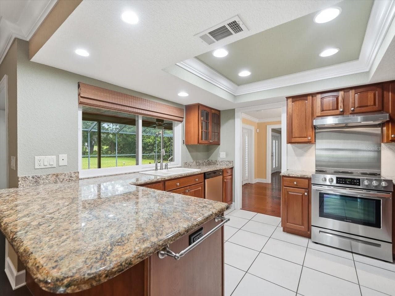 Single Family Residence at 13903 MIDDLE PARK DR, TAMPA, photo 21 of 52
