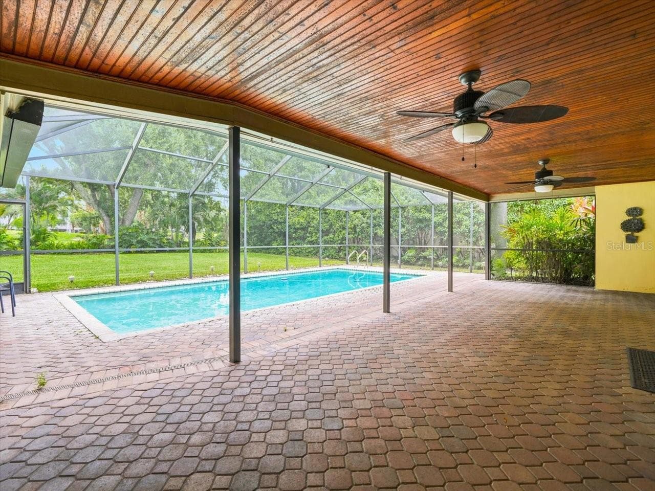 Single Family Residence at 13903 MIDDLE PARK DR, TAMPA, photo 45 of 52