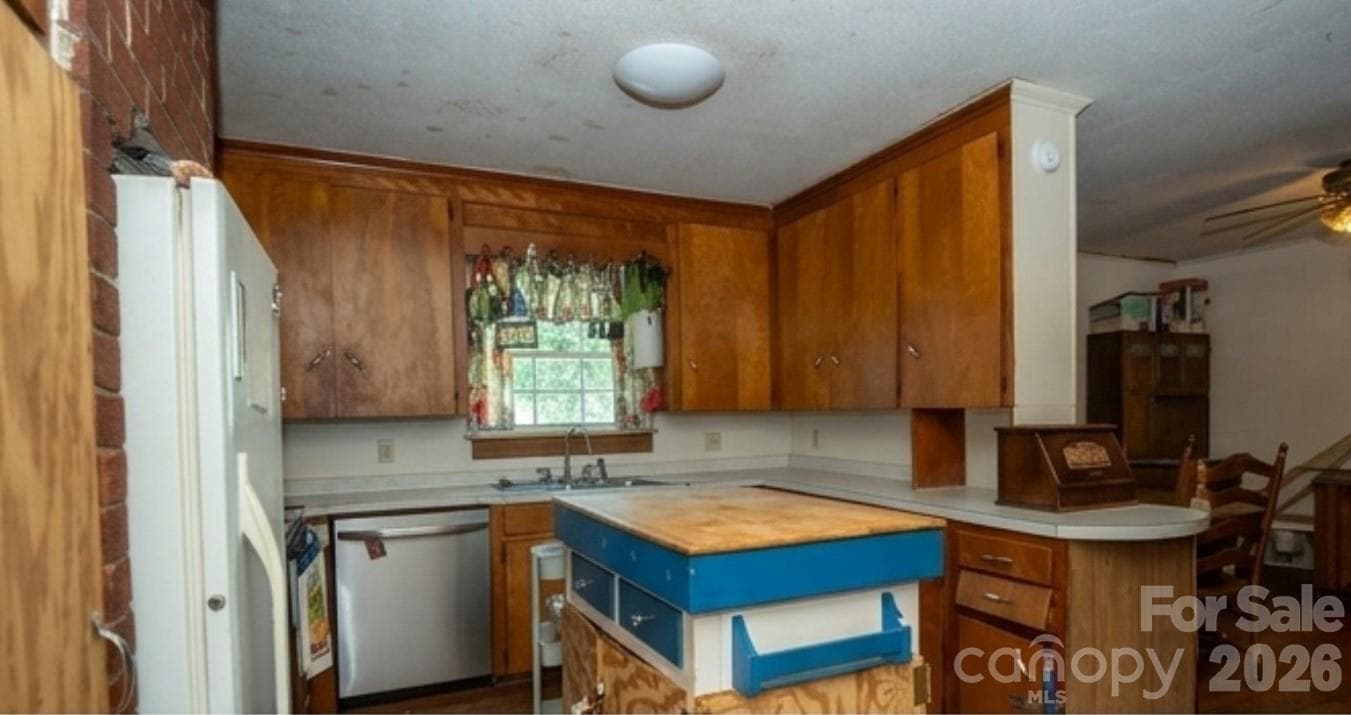 Single Family Residence at 613 Plato Lee Road, Shelby, photo 9 of 17