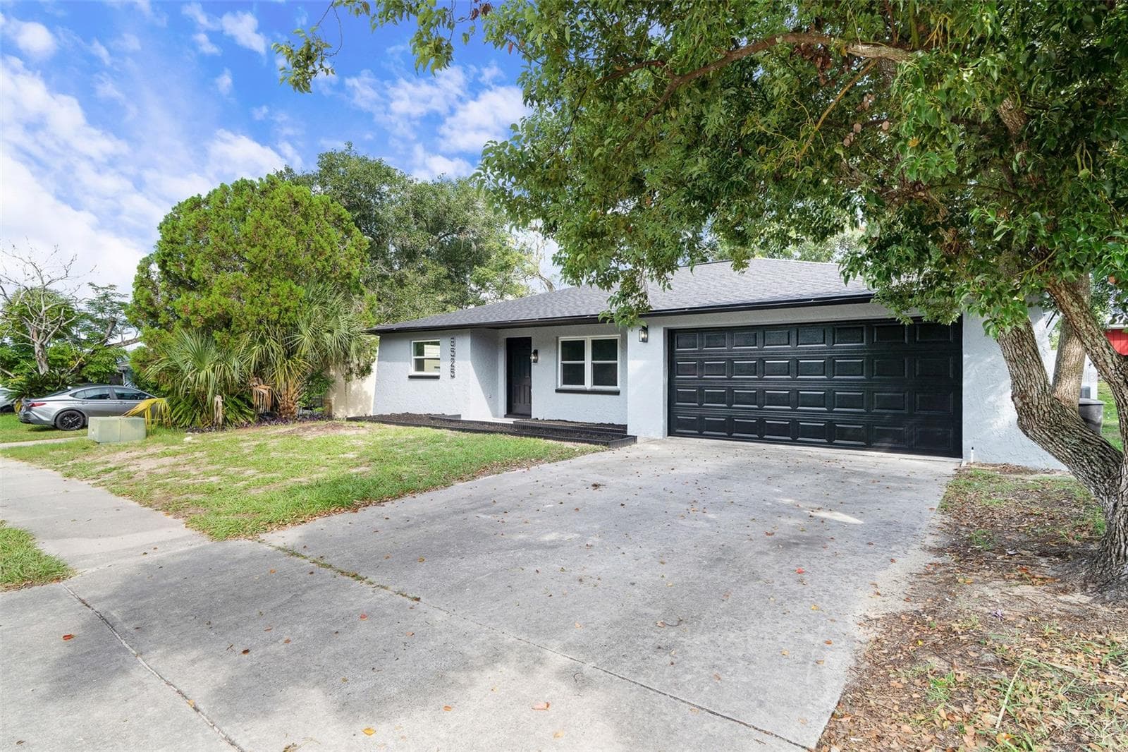 Single Family Residence at 8525 BRIAR PATCH DR, PORT RICHEY, photo 2 of 32