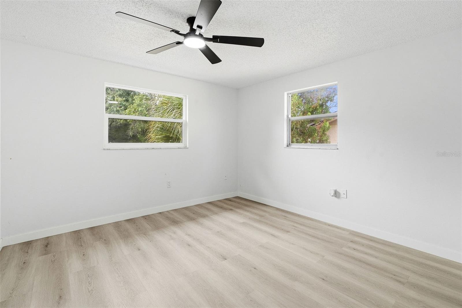 Single Family Residence at 8525 BRIAR PATCH DR, PORT RICHEY, photo 24 of 32