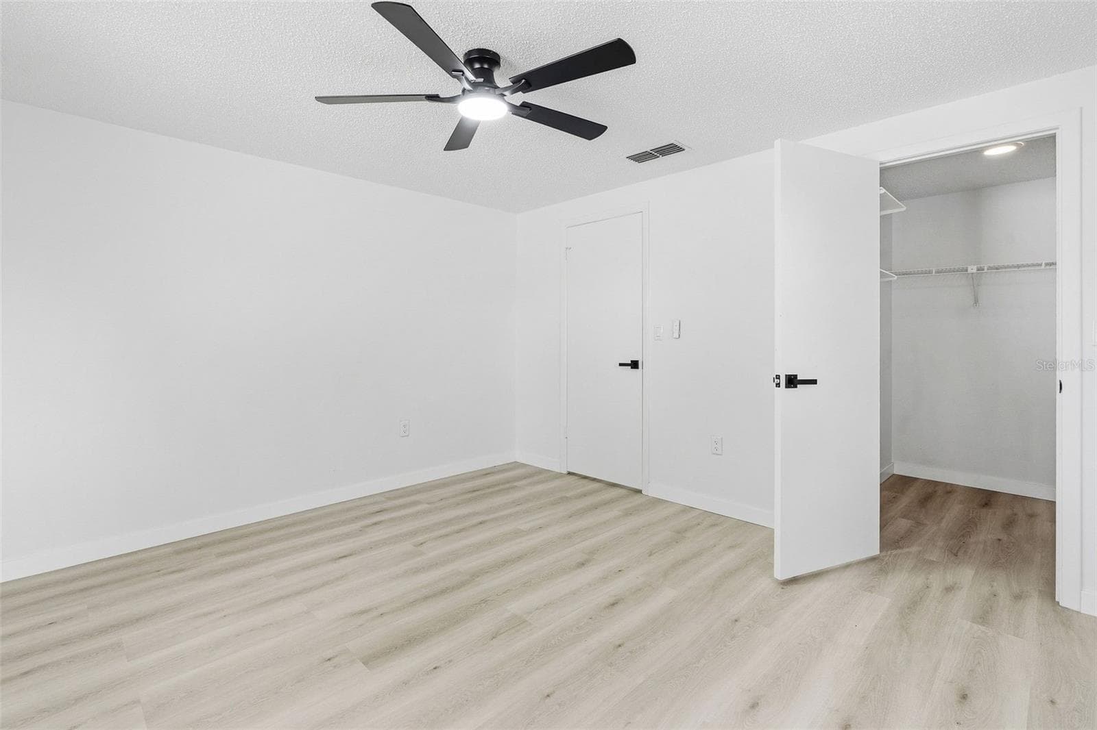 Single Family Residence at 8525 BRIAR PATCH DR, PORT RICHEY, photo 25 of 32