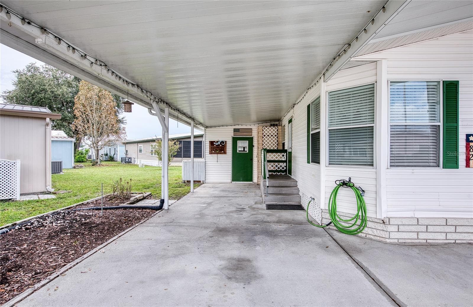 Manufactured Home at 82 PELICAN DR N, OLDSMAR, photo 27 of 45