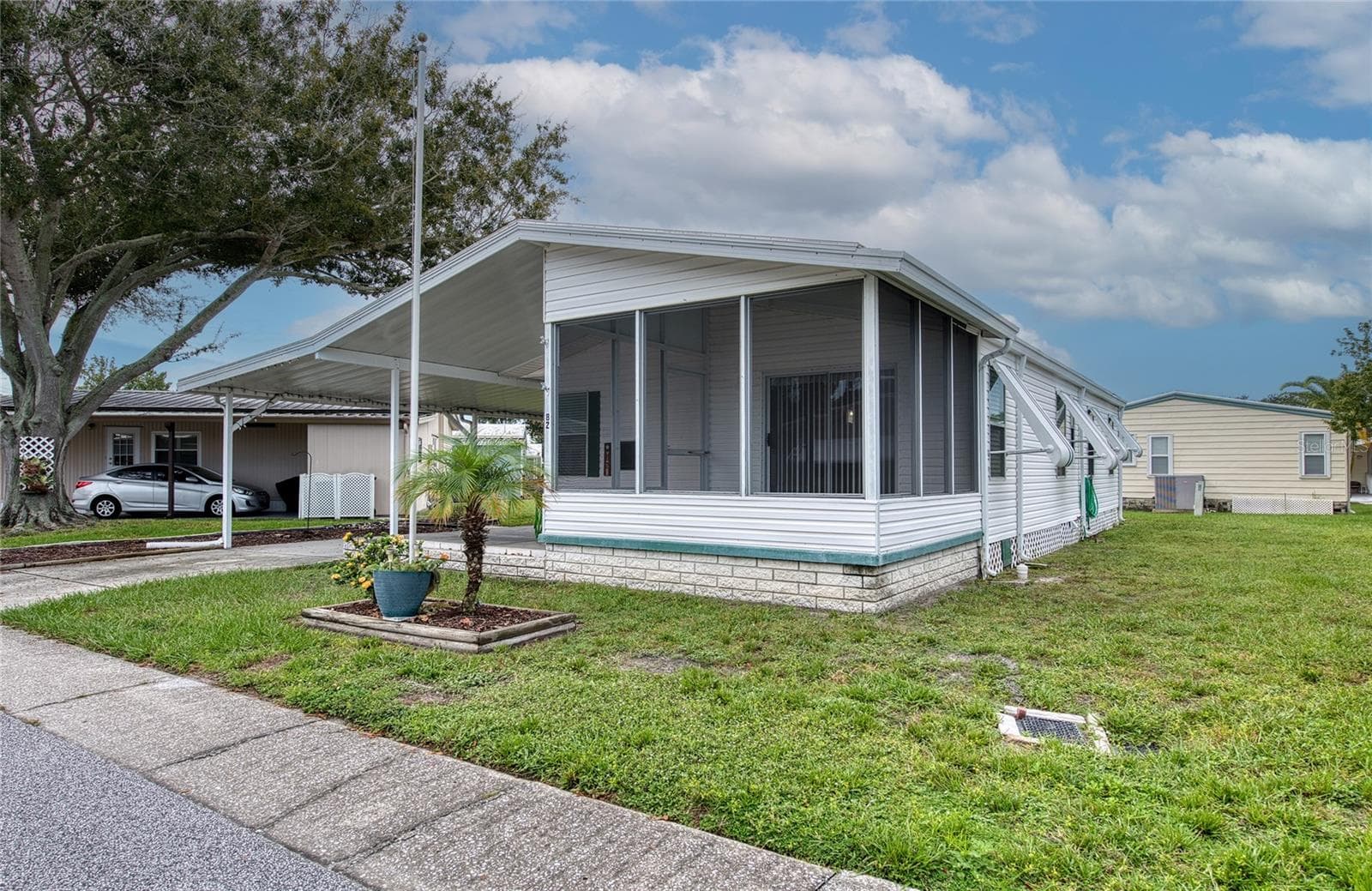 Manufactured Home at 82 PELICAN DR N, OLDSMAR, photo 30 of 45