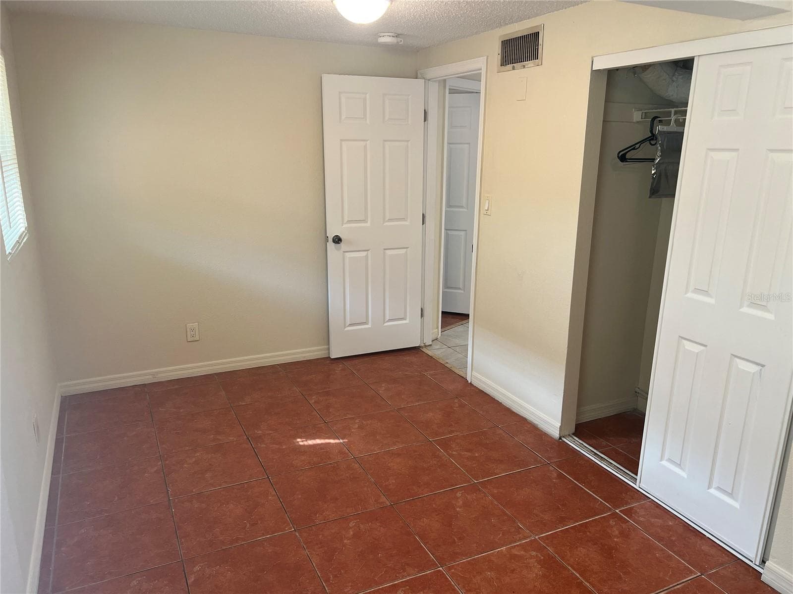 Single Family Residence at 10435 114TH TER N, LARGO, photo 7 of 13