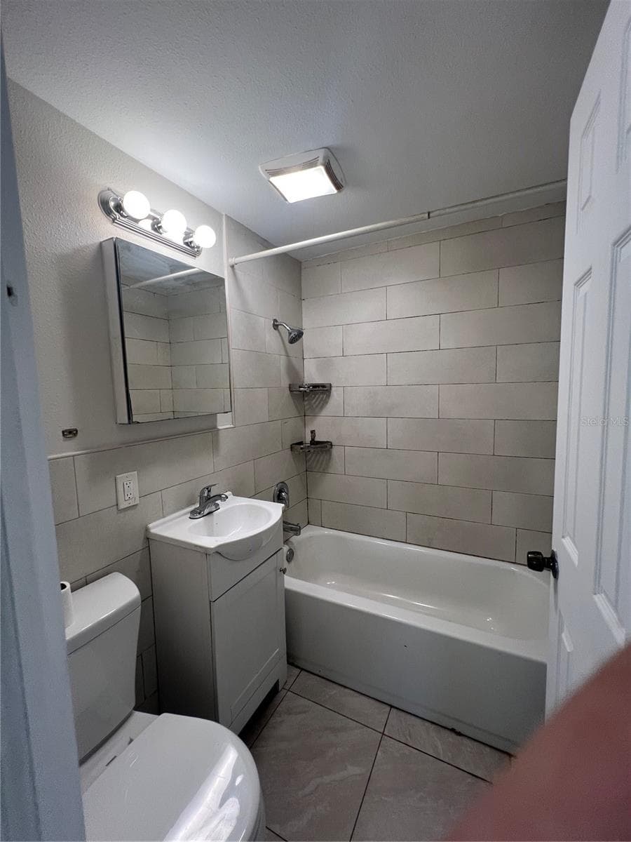 Single Family Residence at 10435 114TH TER N, LARGO, photo 9 of 13