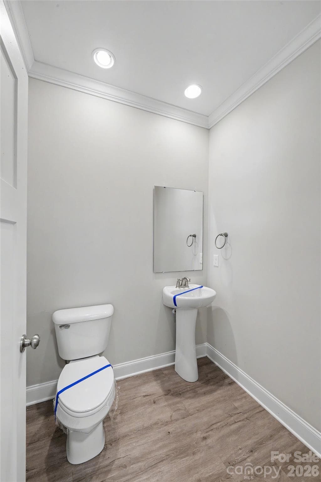 Single Family Residence at 161 Ole Eastpointe Drive, York, photo 16 of 26