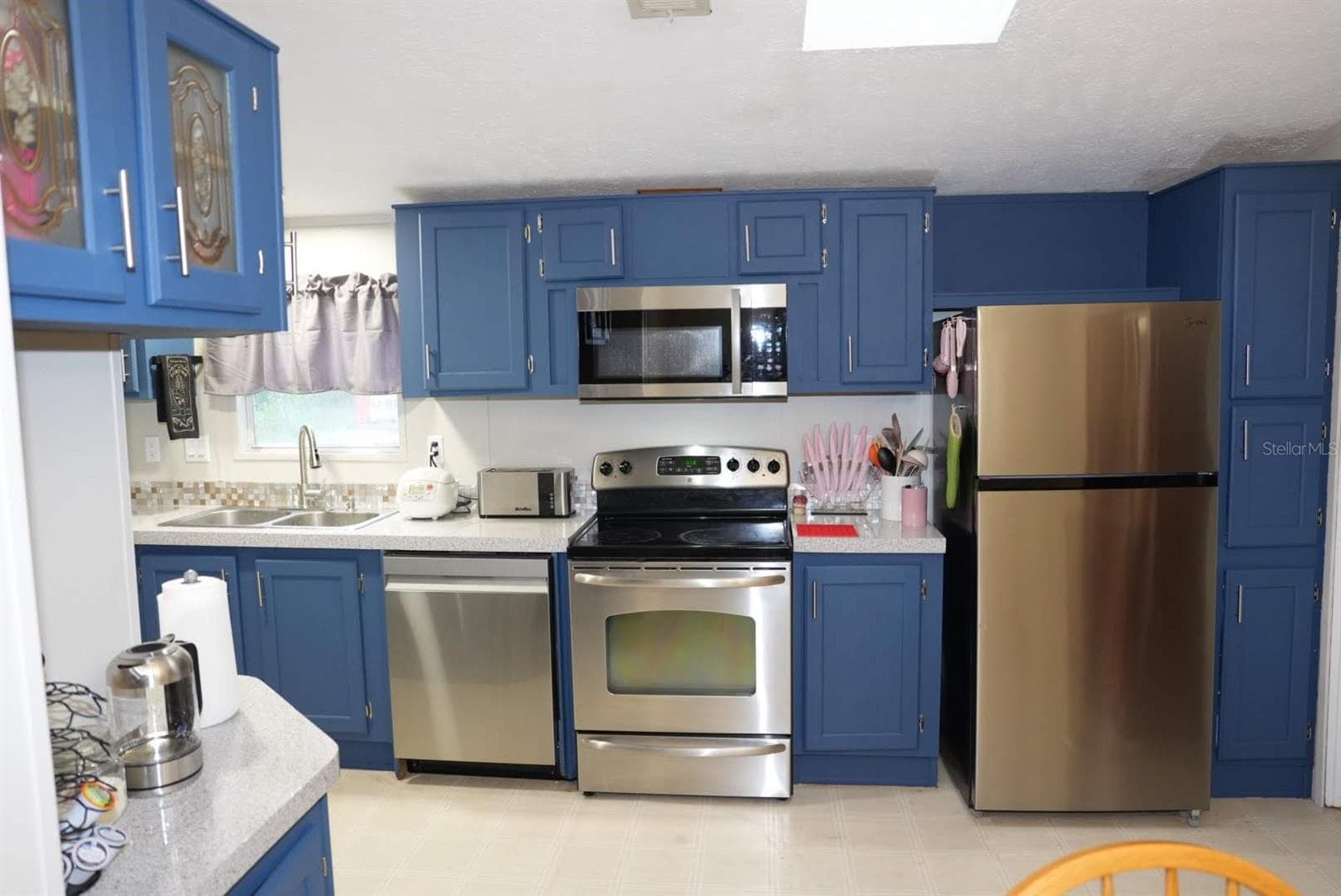 Manufactured Home at 12330 NE 77TH CT, BRONSON, photo 11 of 51