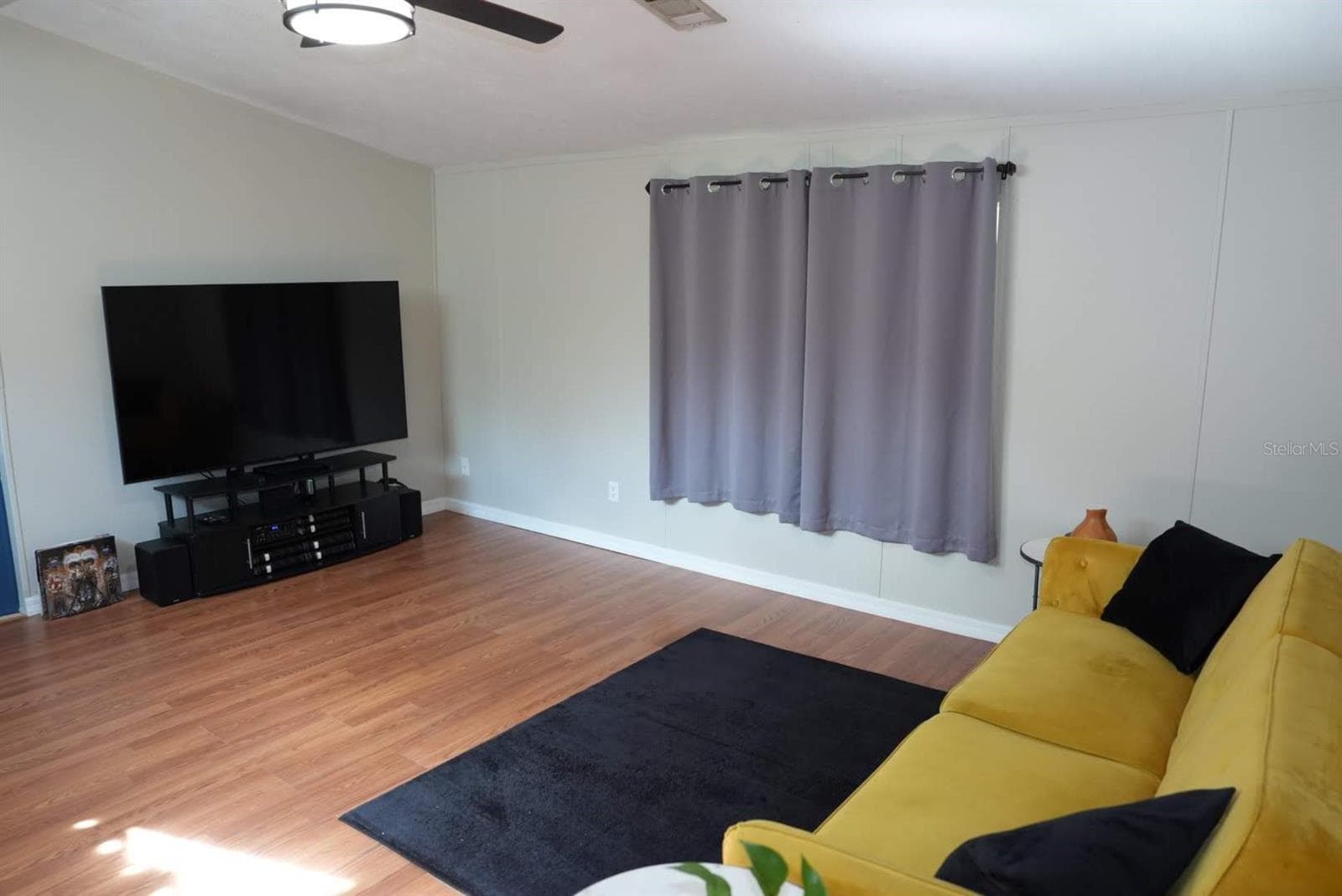Manufactured Home at 12330 NE 77TH CT, BRONSON, photo 17 of 51