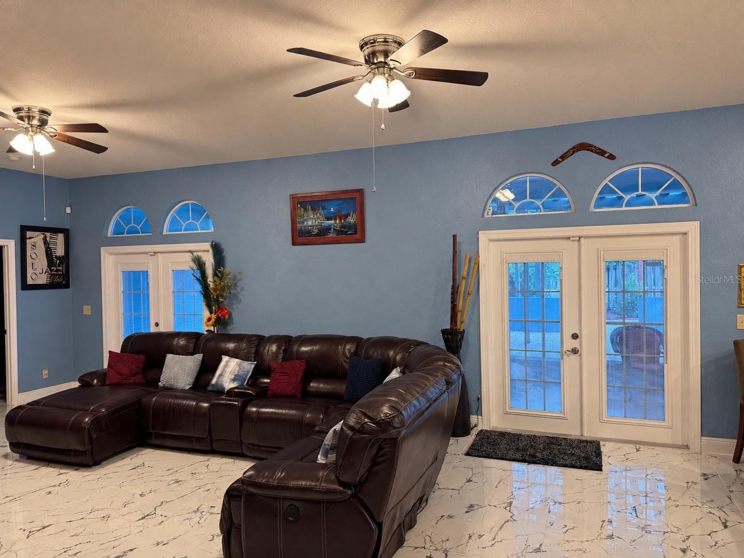 Double French door access to backyard/lanai - 3009 W CLINTON ST, TAMPA
