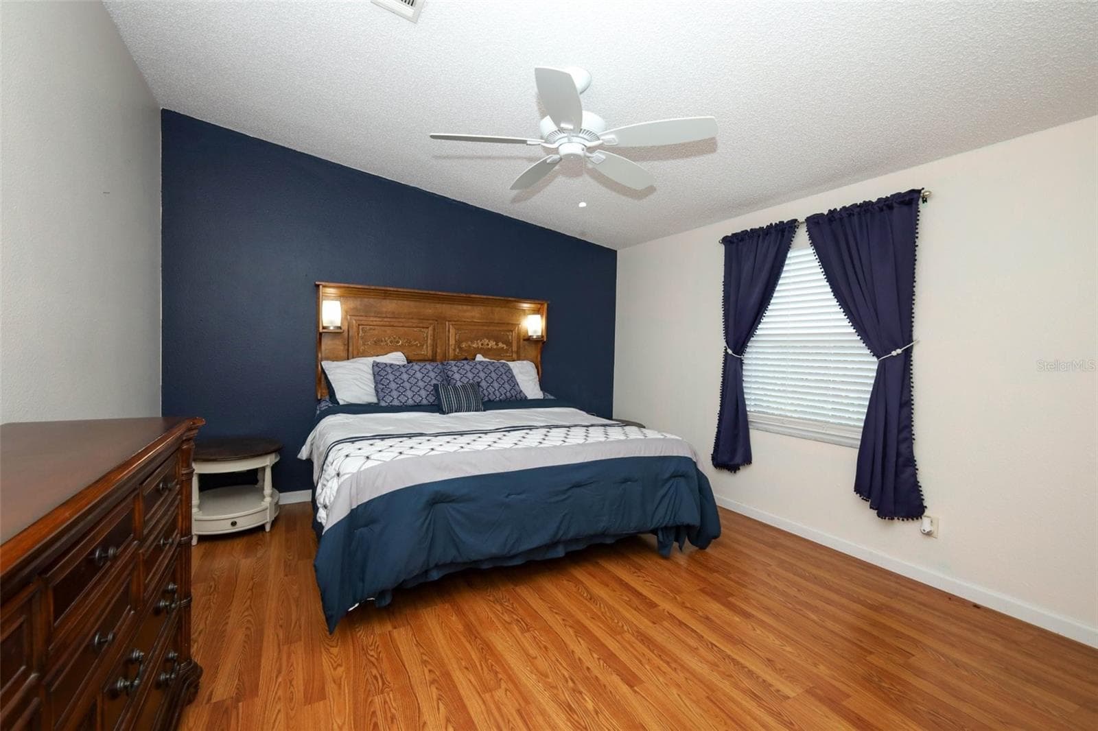Manufactured Home at 728 PRADO DR, LADY LAKE, photo 13 of 26